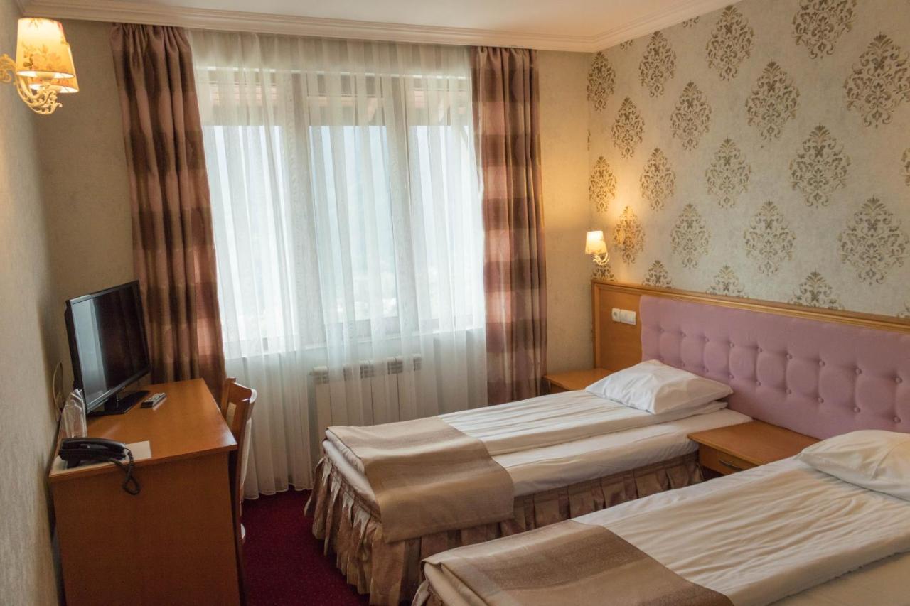 Hotel Uzunski Smolyan Bagian luar foto