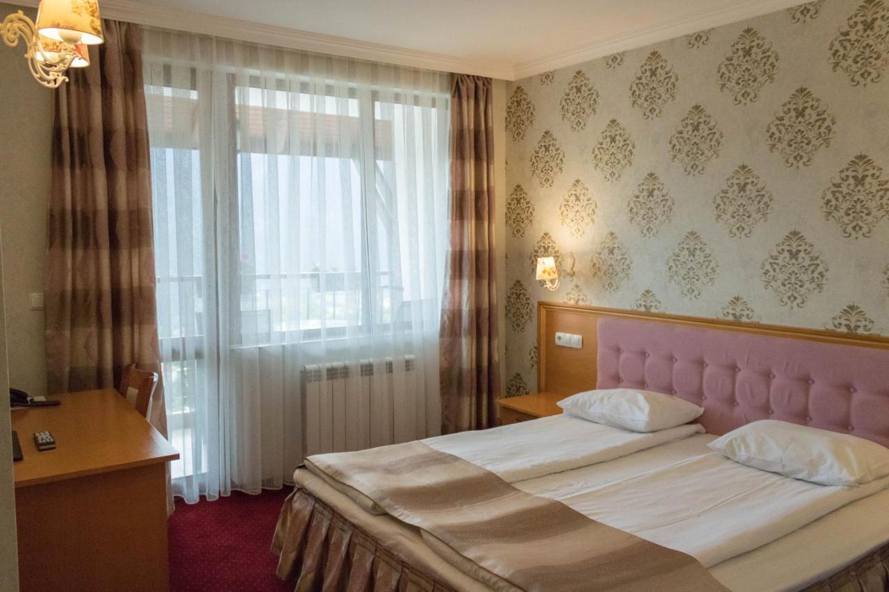 Hotel Uzunski Smolyan Bagian luar foto