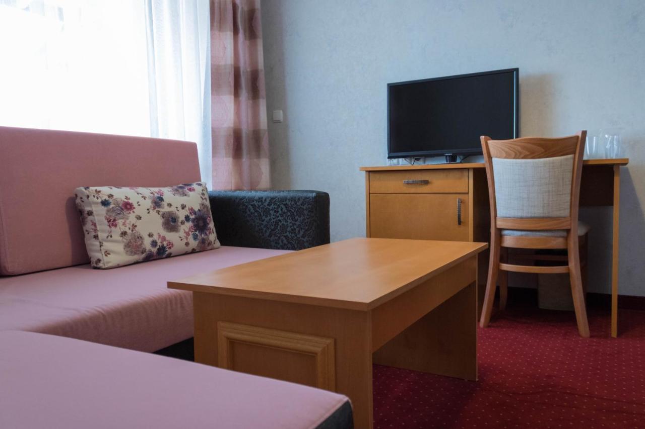 Hotel Uzunski Smolyan Bagian luar foto