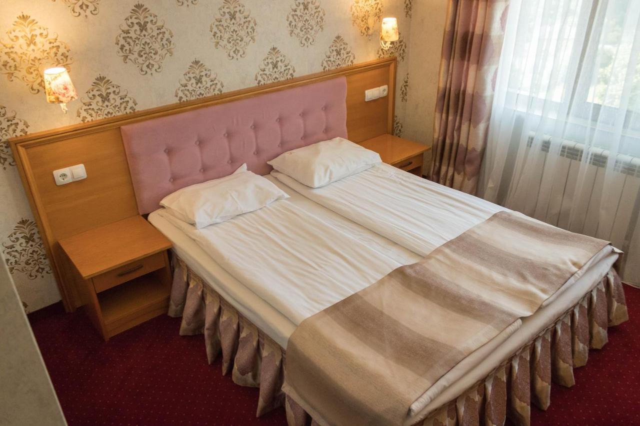 Hotel Uzunski Smolyan Bagian luar foto