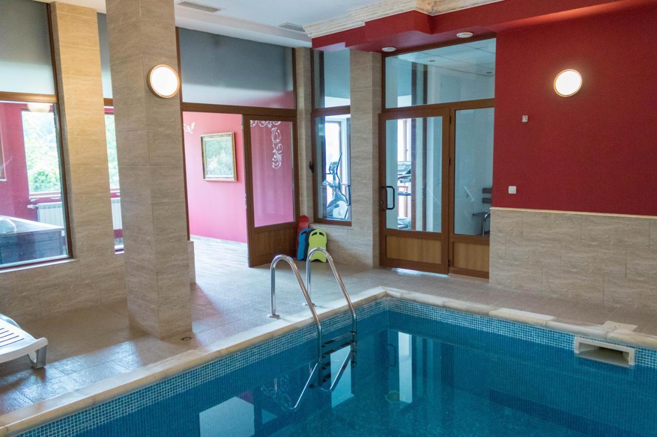 Hotel Uzunski Smolyan Bagian luar foto