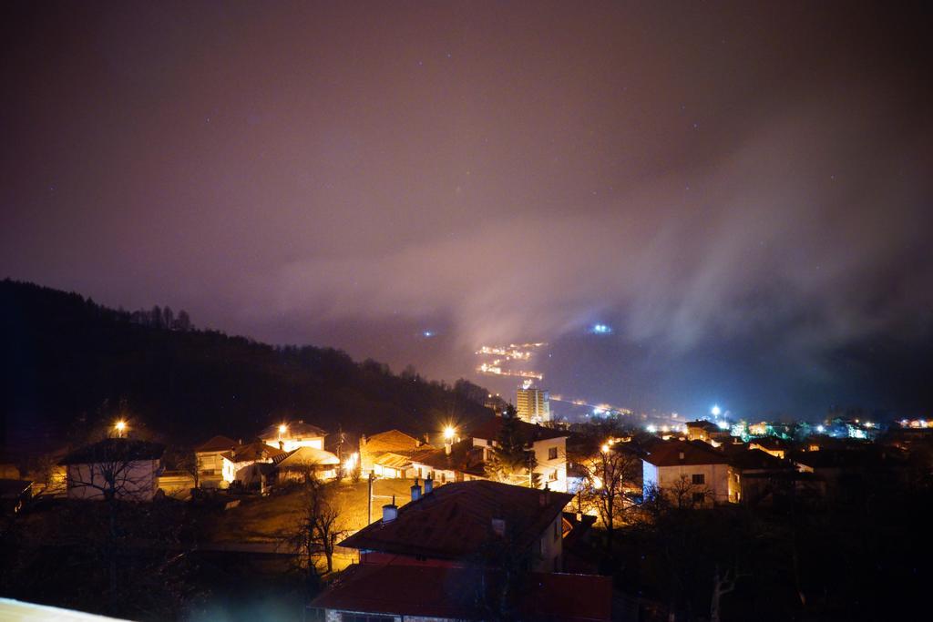 Hotel Uzunski Smolyan Bagian luar foto