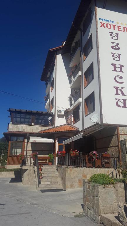 Hotel Uzunski Smolyan Bagian luar foto