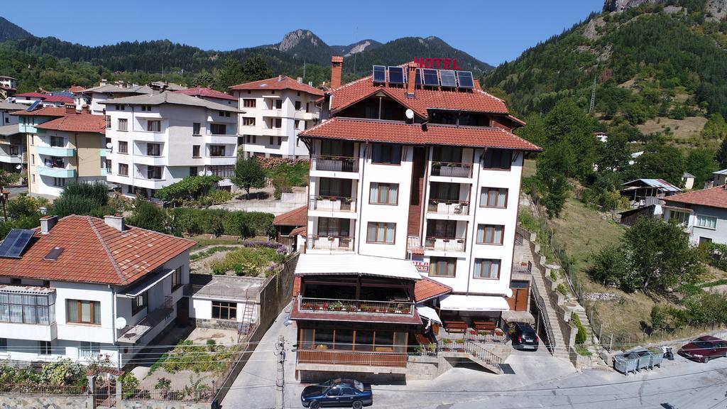 Hotel Uzunski Smolyan Bagian luar foto