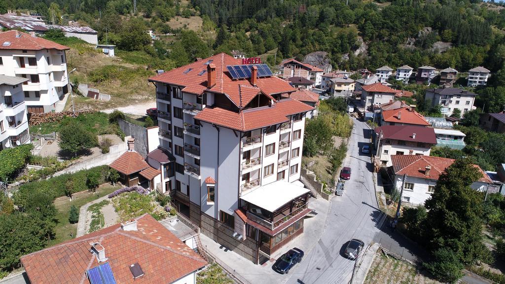 Hotel Uzunski Smolyan Bagian luar foto